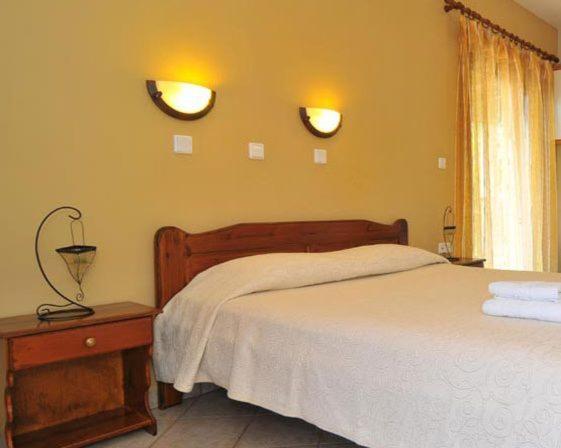 Agnanti Studios Panagia  Room photo